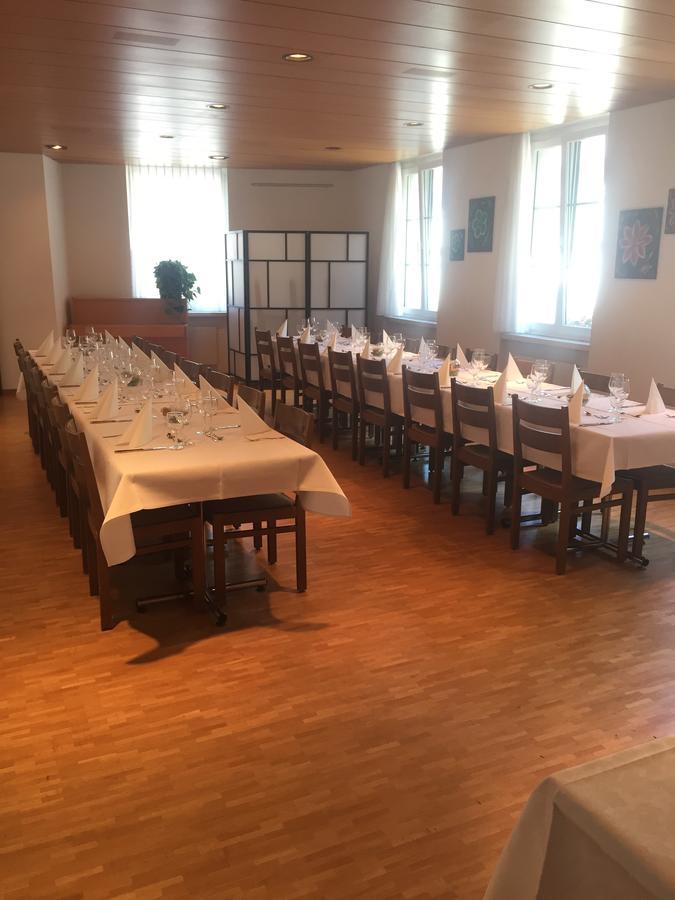 Hotel & Restaurant Stadthof Glarus Exterior photo